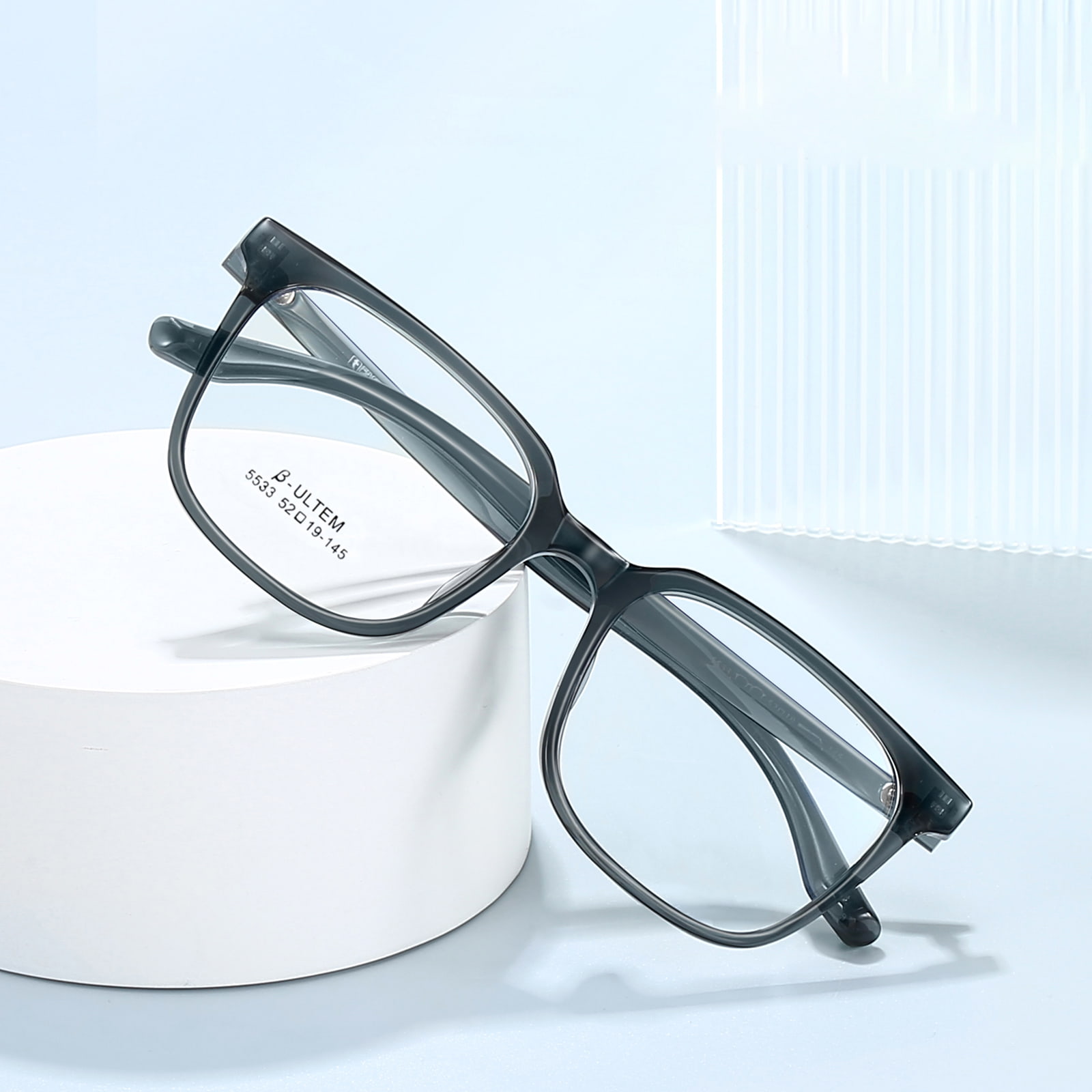 Kính TR90 gọng vuông thể thao chống va chạm 5533